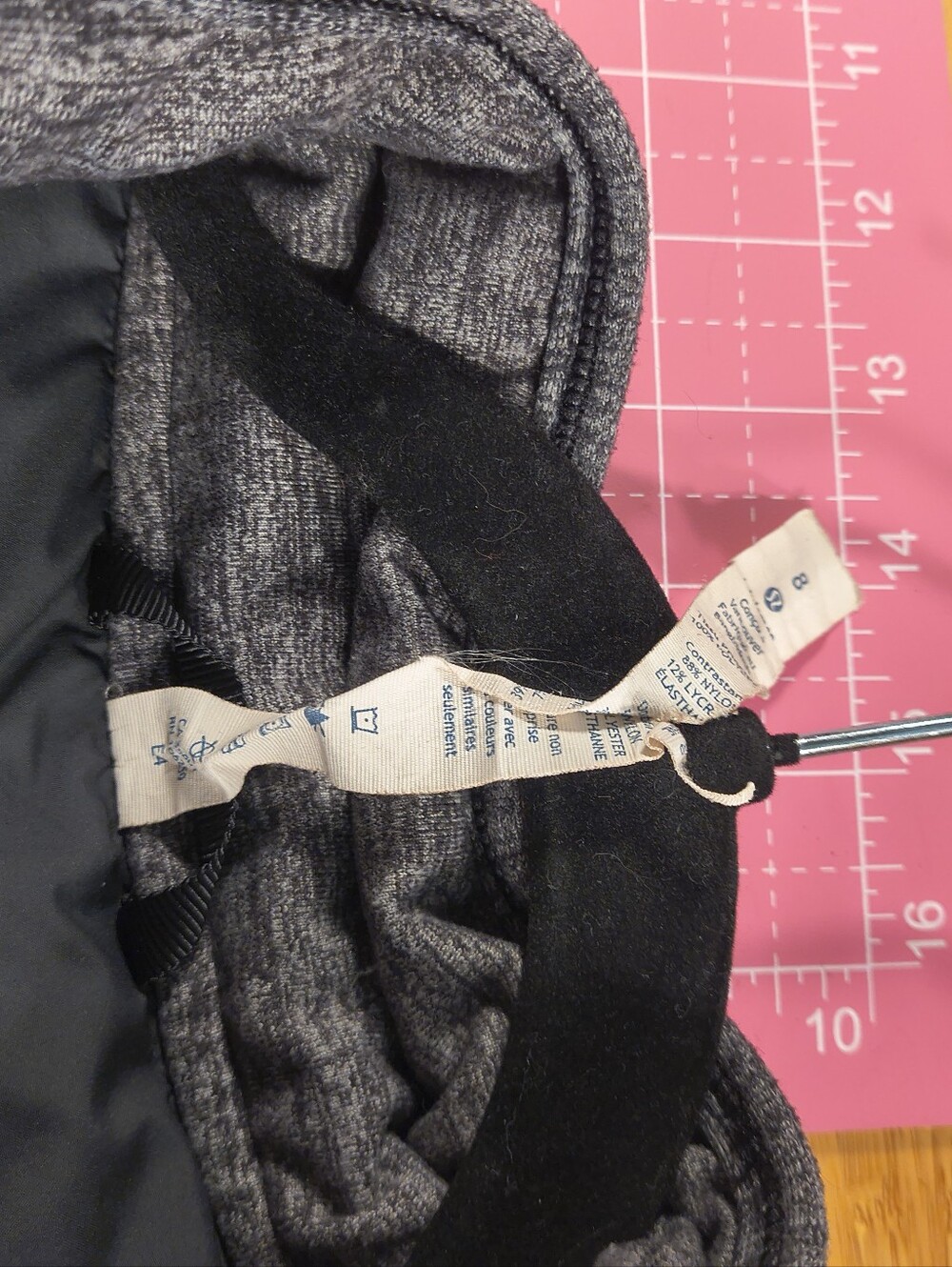 Lululemon Black Quilted Insulated Running Vest Size 8 Stretch Fleece Panels - Picture 7 of 16